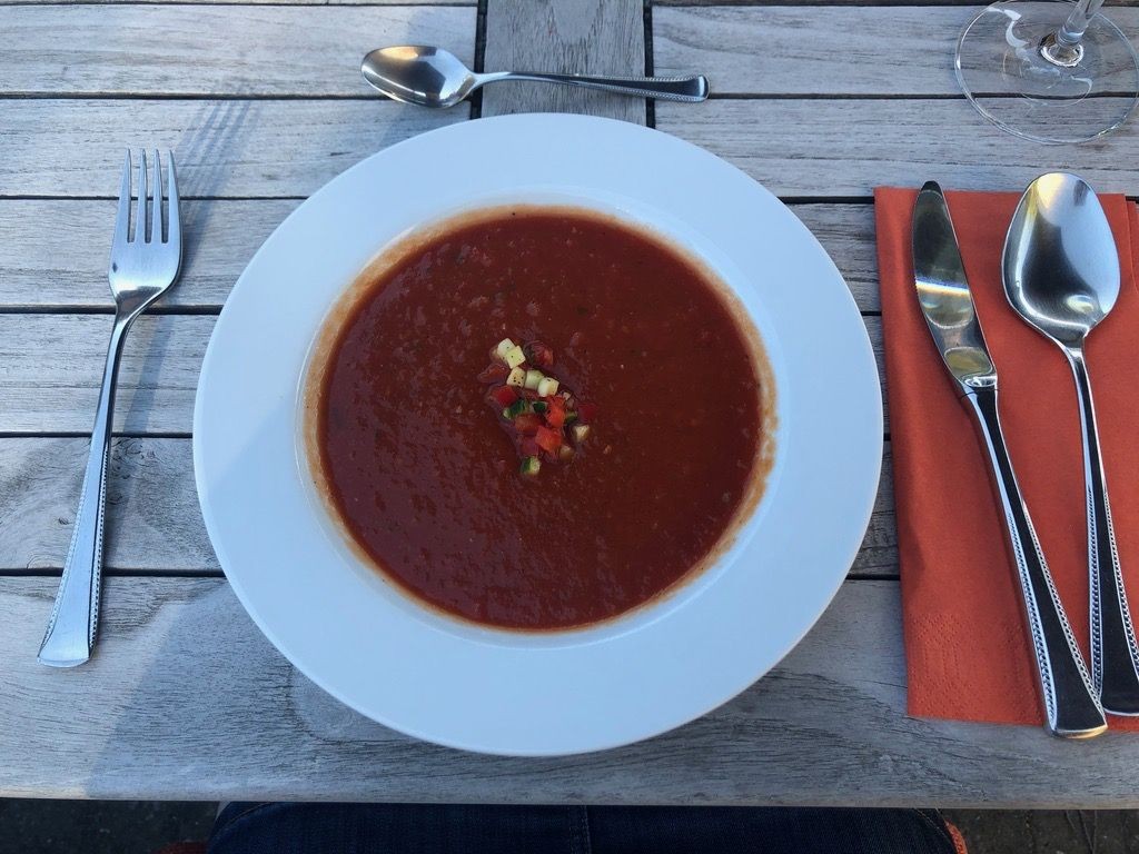 Kalte Tomatensuppe - fast so lecker wie ein Eis!